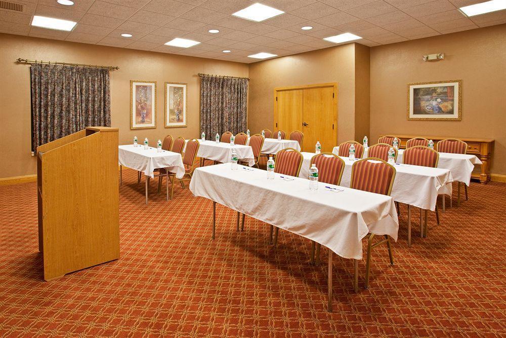 Holiday Inn Express & Suites Johnstown By Ihg Kültér fotó