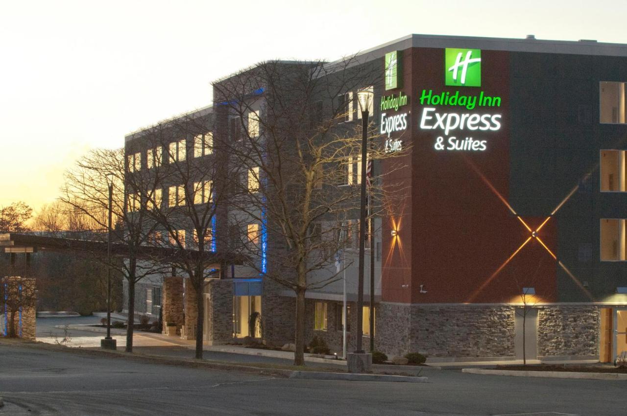 Holiday Inn Express & Suites Johnstown By Ihg Kültér fotó
